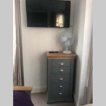 Bernards Hideout Apartment Cromer Bagian luar foto