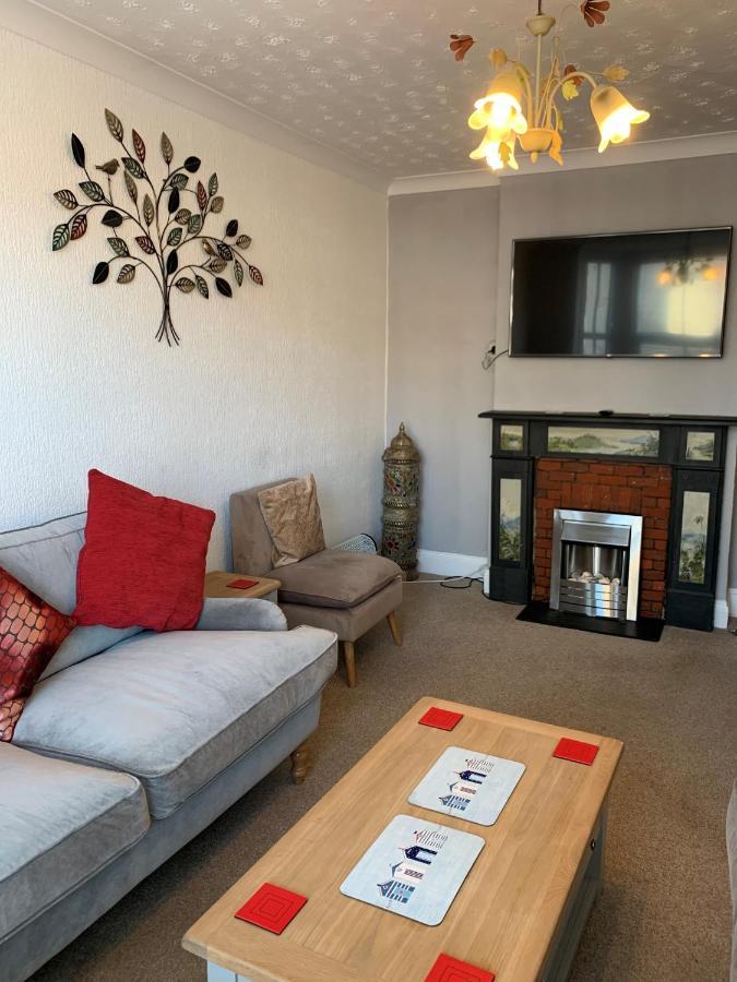 Bernards Hideout Apartment Cromer Bagian luar foto